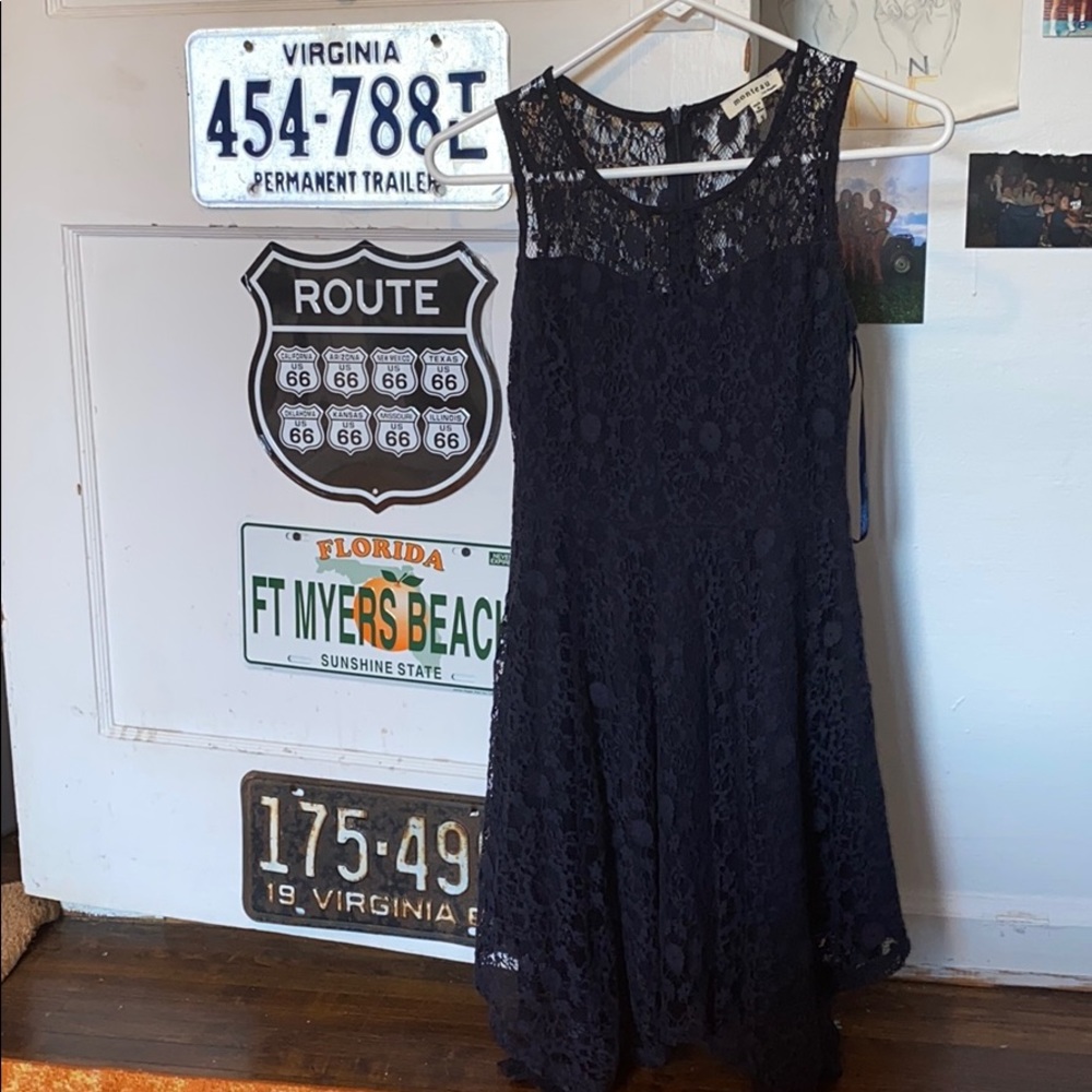 navy lace party dress